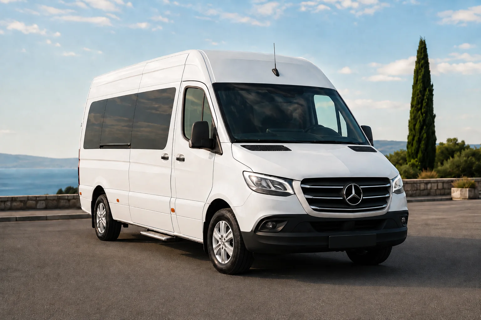 Balk VIP Transfer için beyaz Mercedes Sprinter